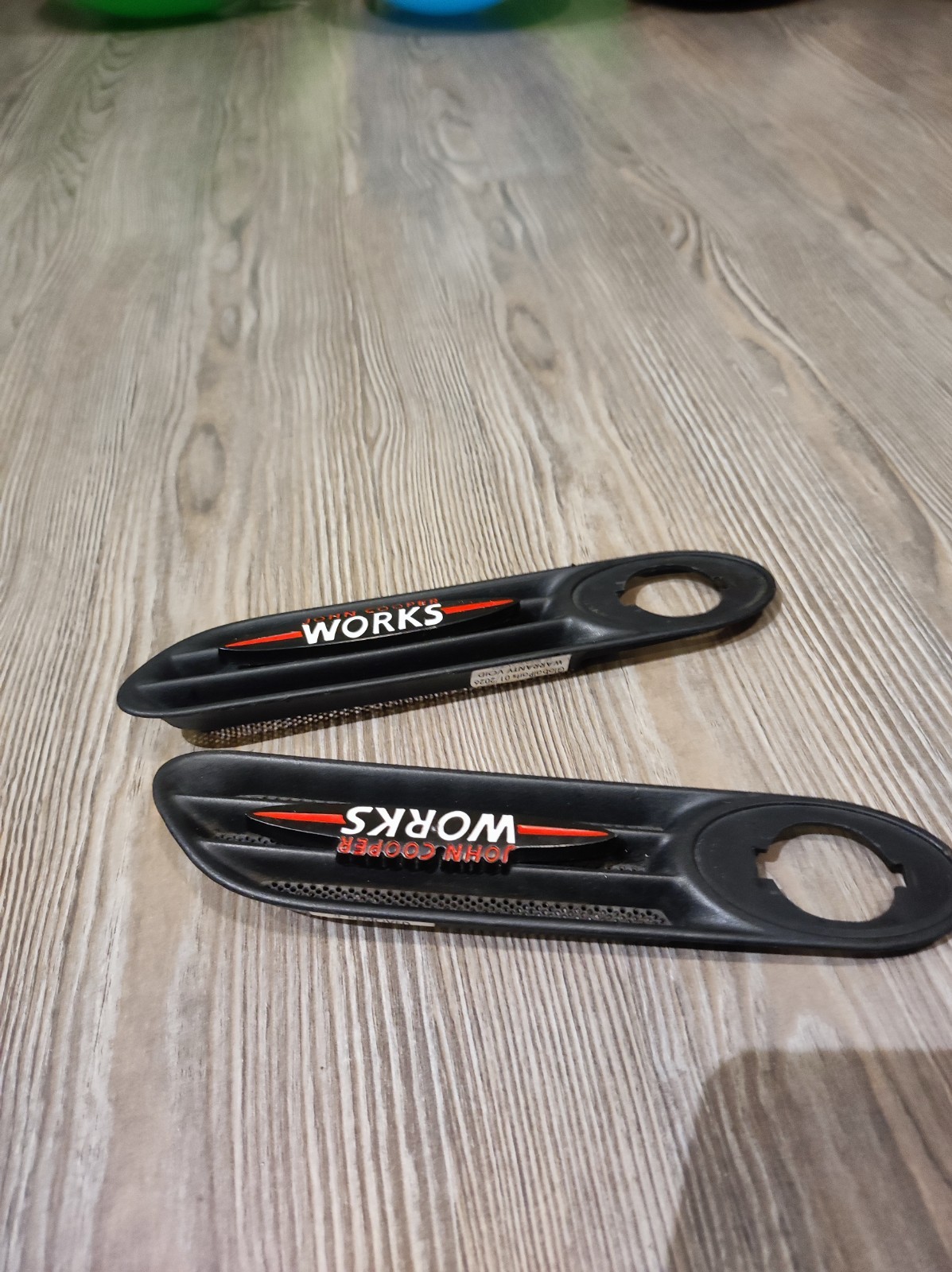 Mini Cooper R50.52, R53 JCW Side Arrows