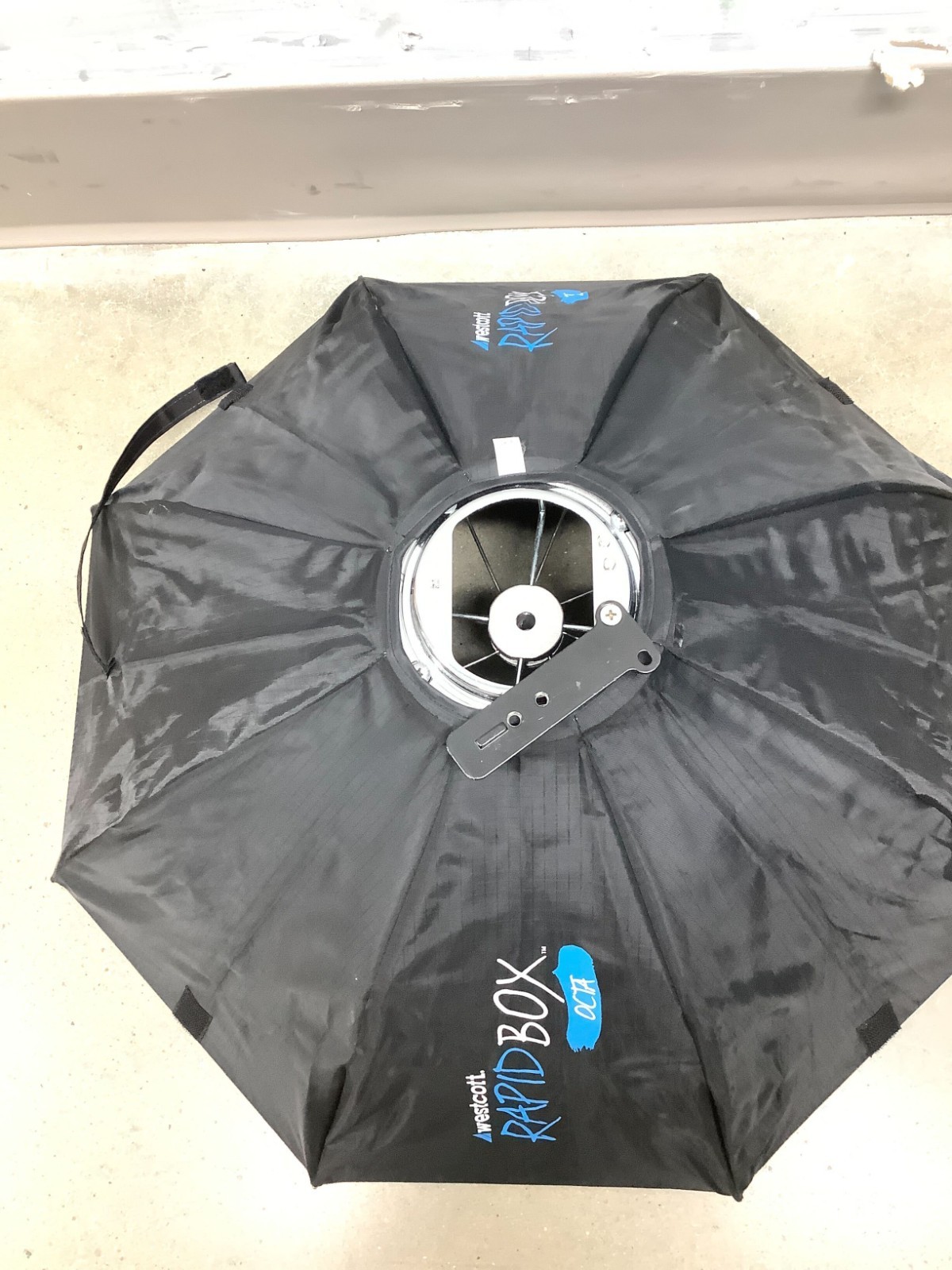 Westcott Rapid Box 26" Octa for Hotshoe Flash - Fair Condition