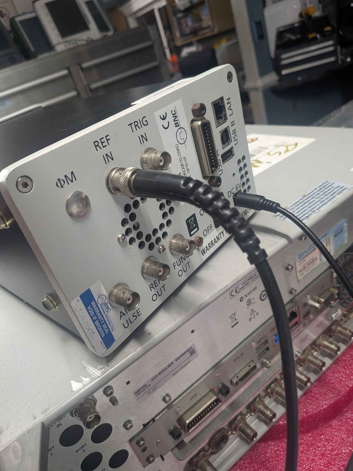 BNC Berkeley Nucleonics Signal Generator 845 Mini Handheld Cald! 20 Ghz Options