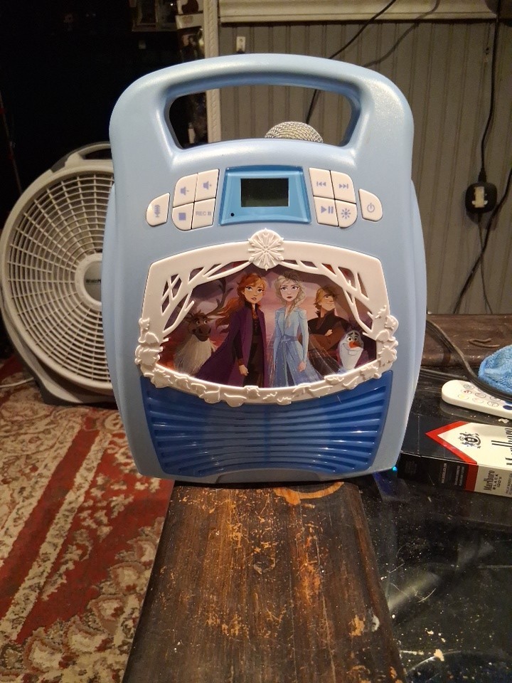 Disney Frozen 2 Bluetooth Sing-Along Boombox Speaker with Microphone Working