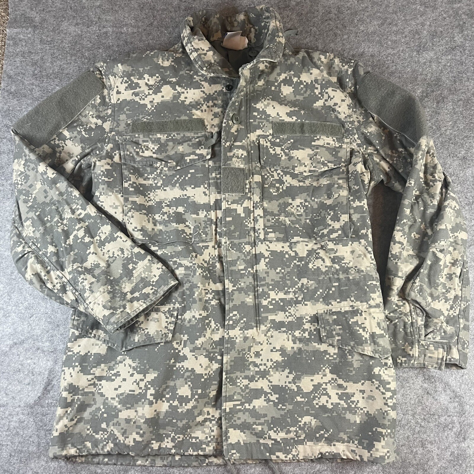 Military Jacket Mens Small Green Camo Regular Issue Field Coat Cold Outdoor