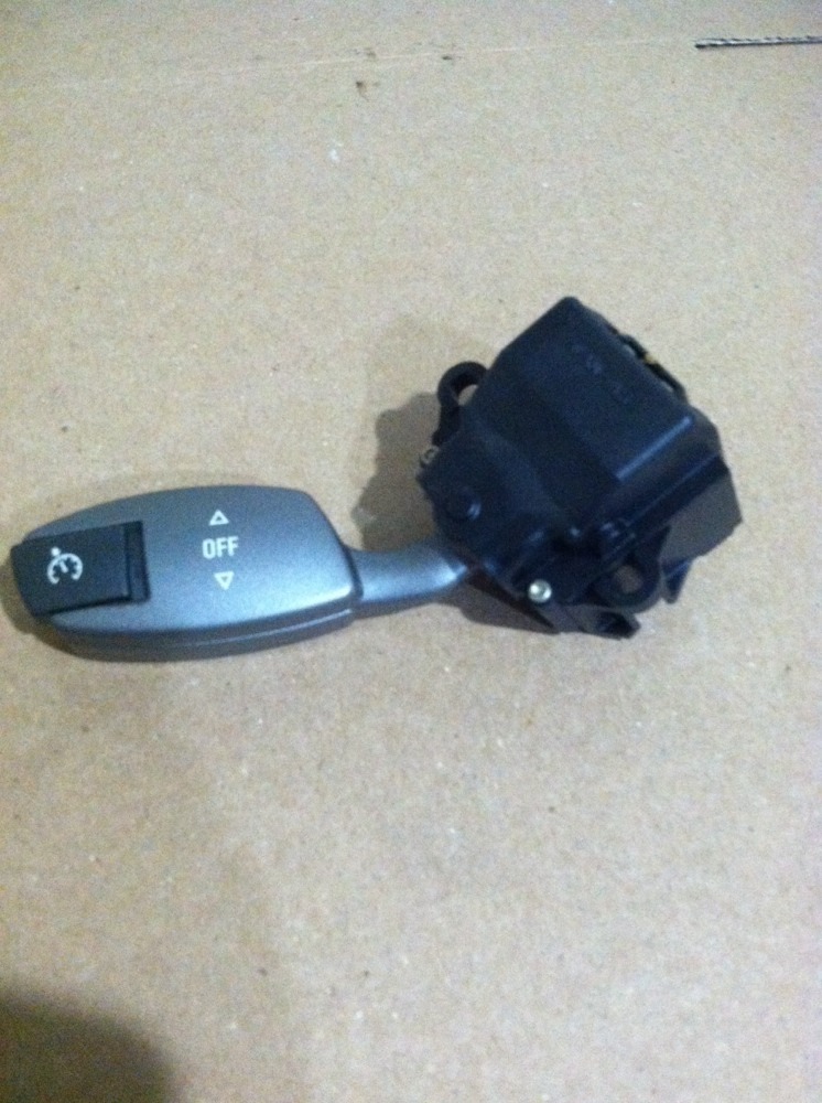 2002-2005 BMW 745li Cruise Control Switch OEM