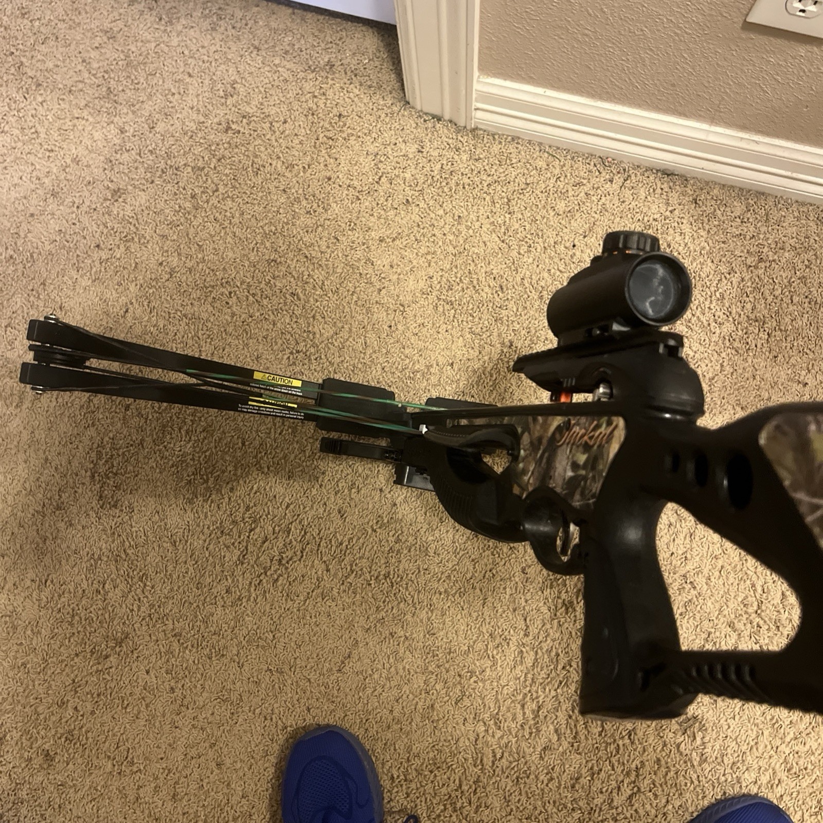 61102 Barnett Jackal Crossbow Camo with Target