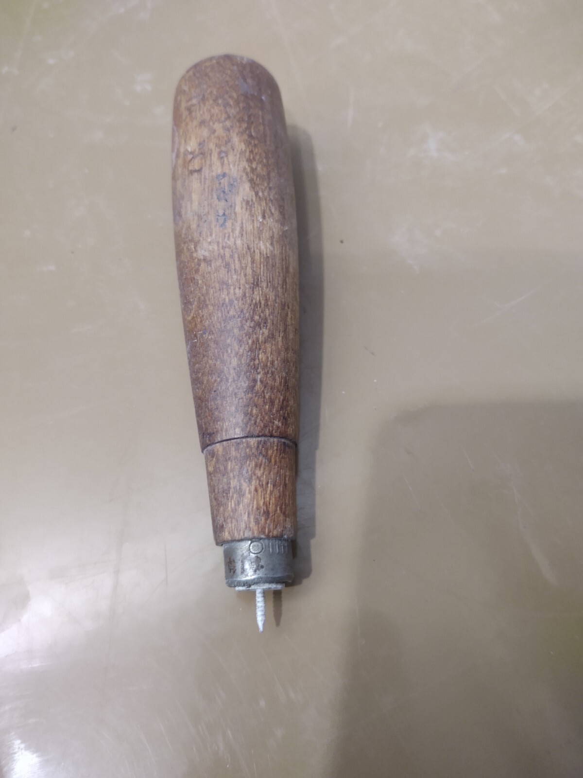 Insulators Hand Tools (Thumb Tac Pusher)