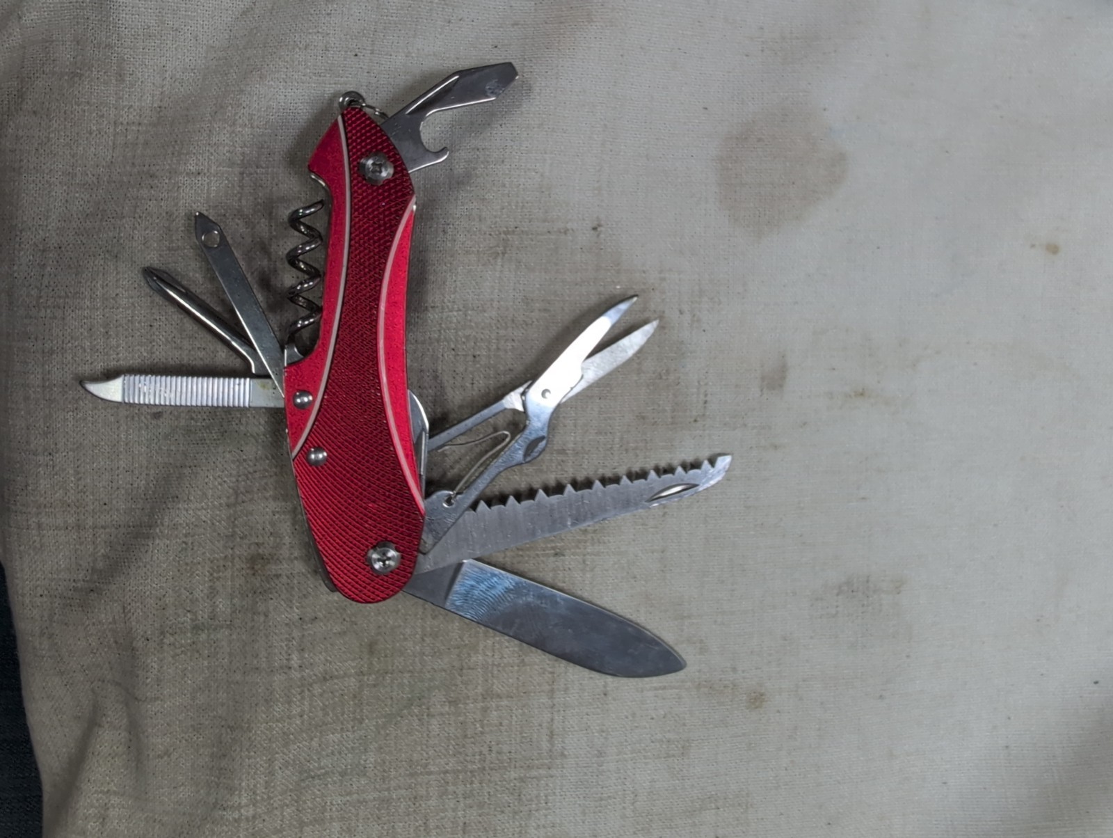 Columbia Deluxe Graphite Multitool 11 in 1