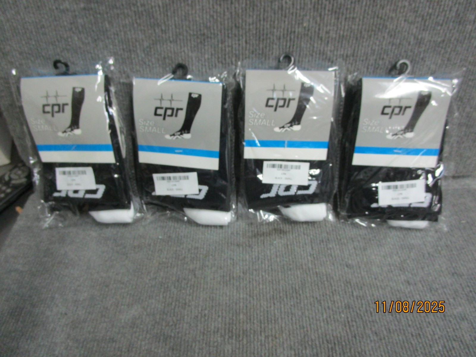 (4) Pair CPR Compression Socks Black & White Size Small