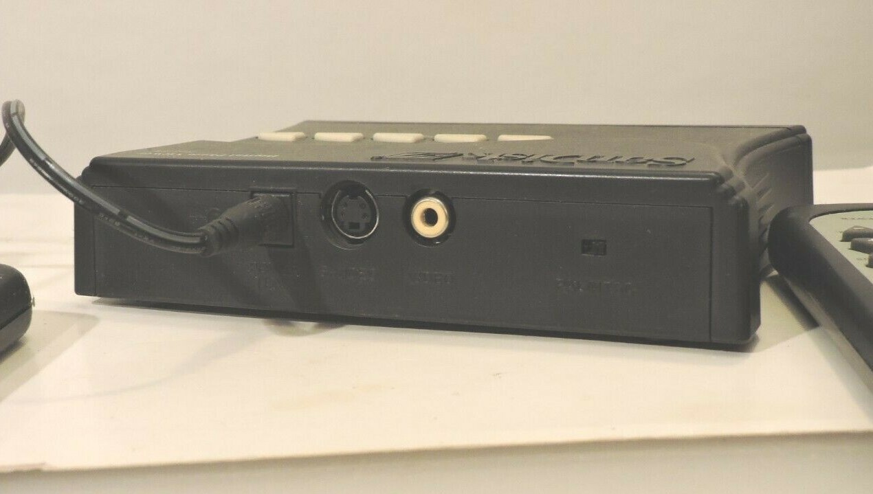 Sandisk Photo Viewer With 2 Remotes