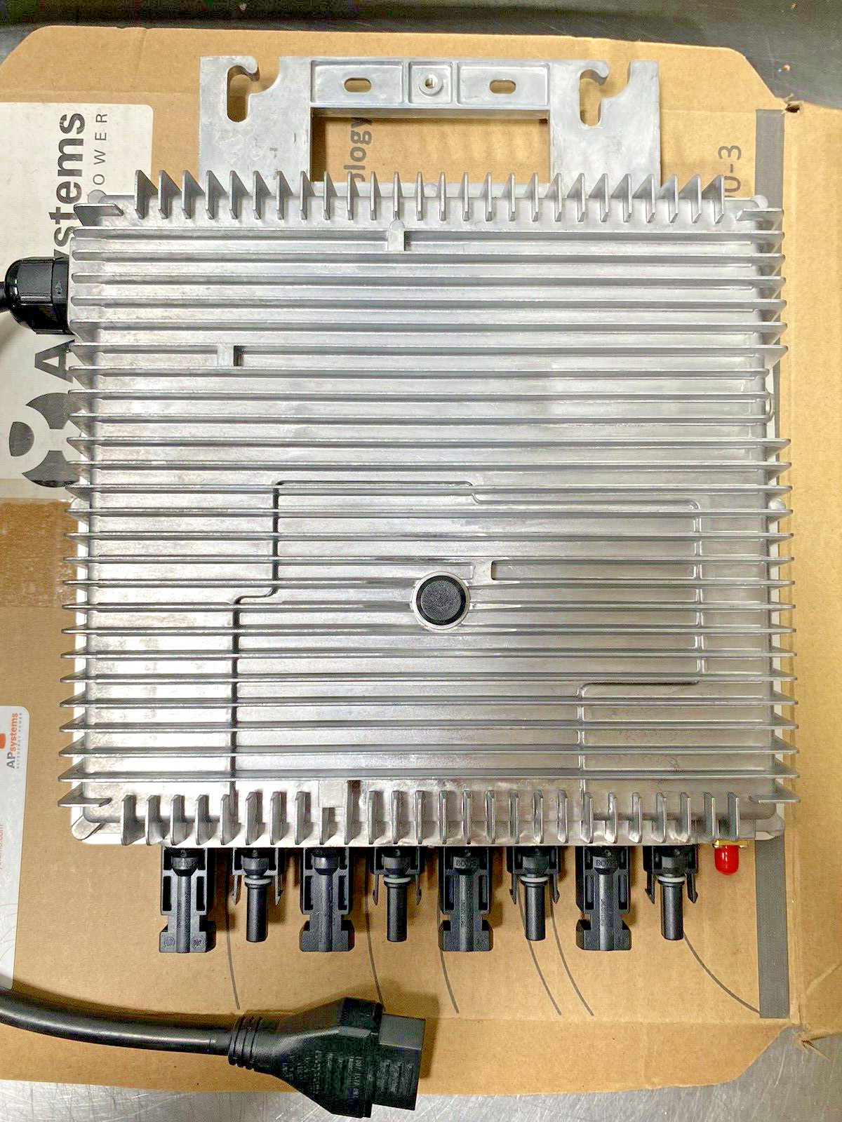 APsystems YC1000-3-480 Microinverter , 3Ph , 277Y , 480V /New