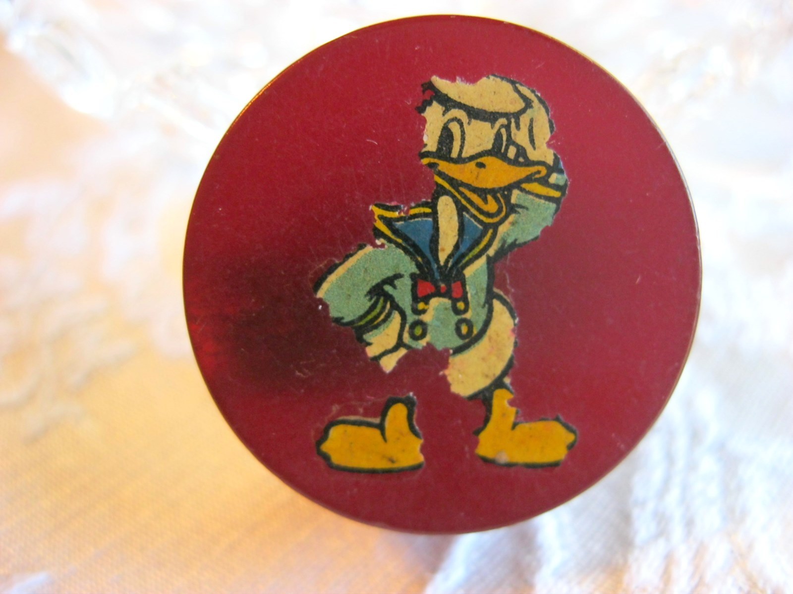 DEEP GLOWING RICH CHERRY RED AMBER TESTED BAKELITE DONALD DUCK PENCIL SHARPENER