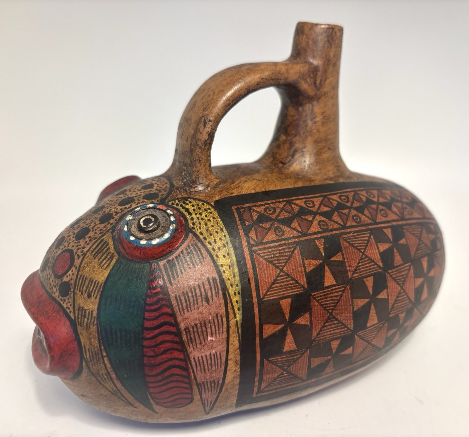 Nazca Pottery [REPLICA Peru] - Painted Fish Replica of Ancient Peruvian Vessel