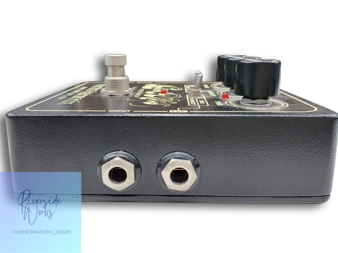 ELECTRO-HARMONIX Good Vibes Modulator Effects Pedal