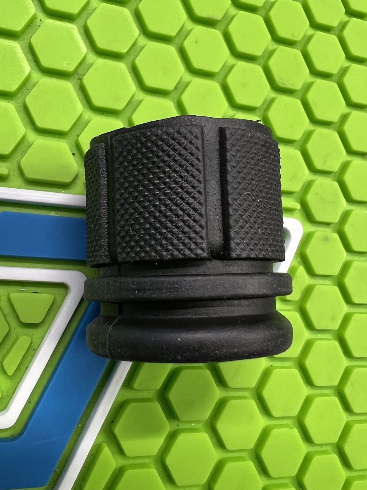 UNIVERSAL PAINTBALL MARKER BARREL RUBBER BACK / TIP PROTECTOR - BLACK