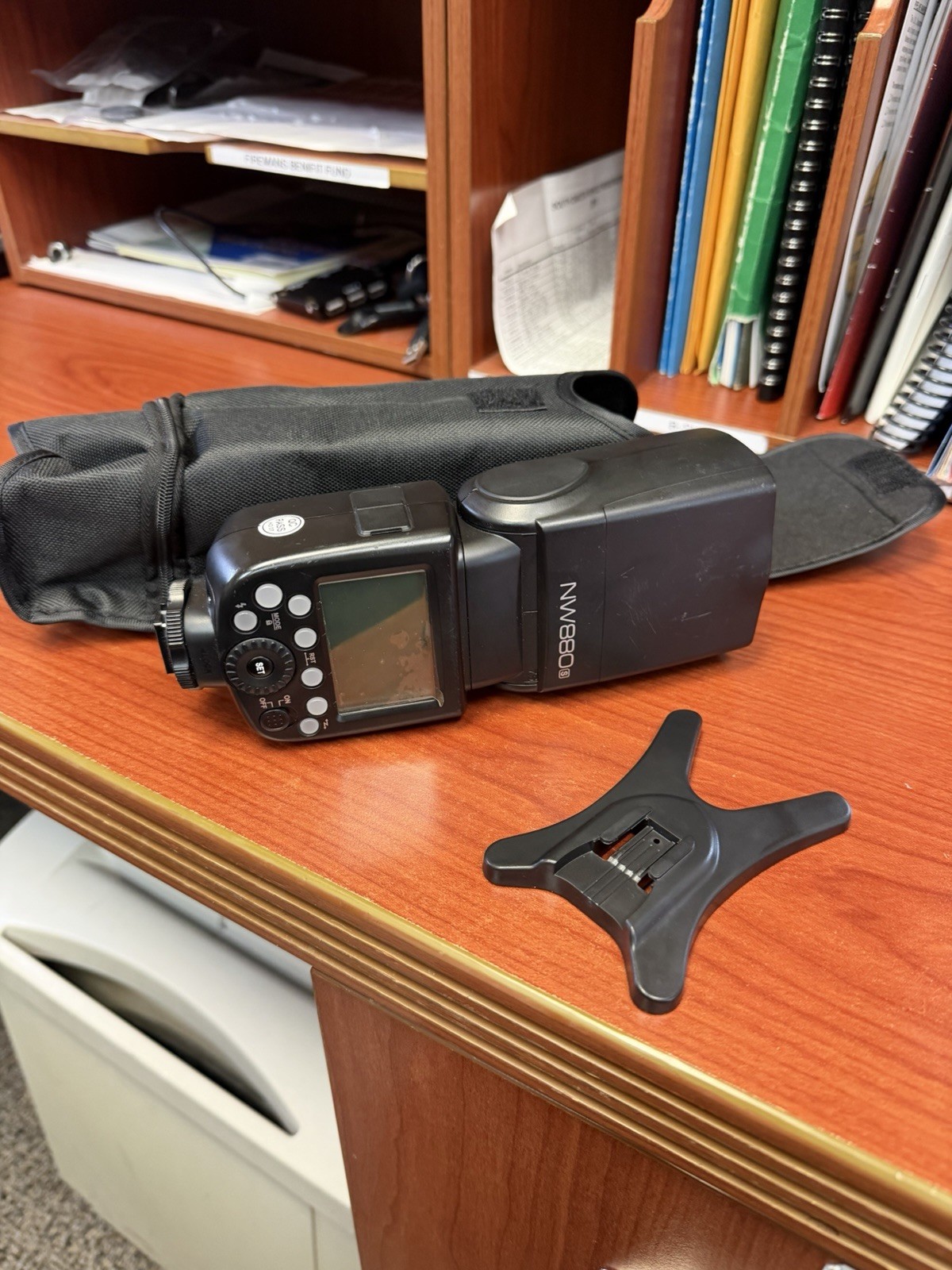 NEEWERNW880 Shoes Mount Flash for Sony N1 Remote Trigger