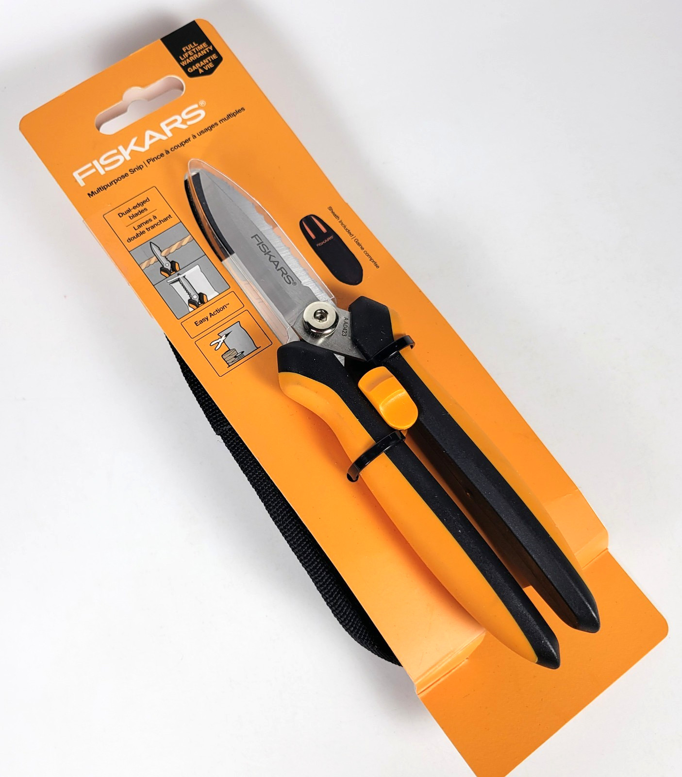 Fiskars 8" Multipurpose Snip Stainless Steel Dual Edged Blades w/Sheath ~ NEW