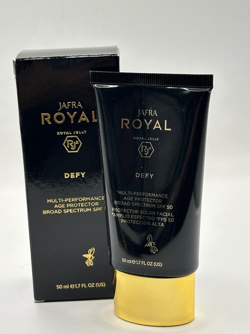 Jafra Royal Jelly Defy Multi-Performance Age Protector Broad Spectrum SPF 50