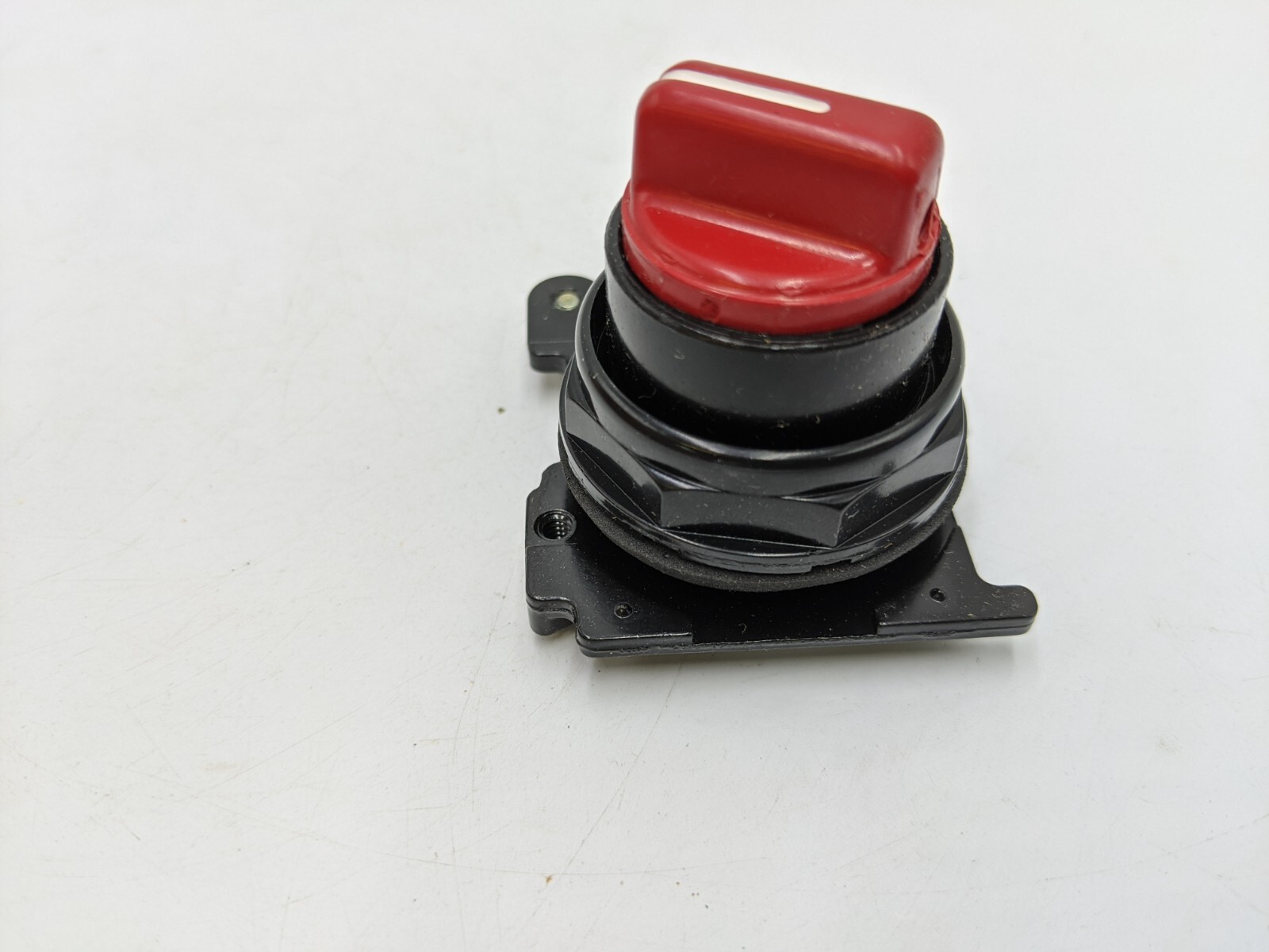 Cutler-Hammer E34VFBK2 1NO-1NC 2-Position Corrosion Resistant Selector Switch