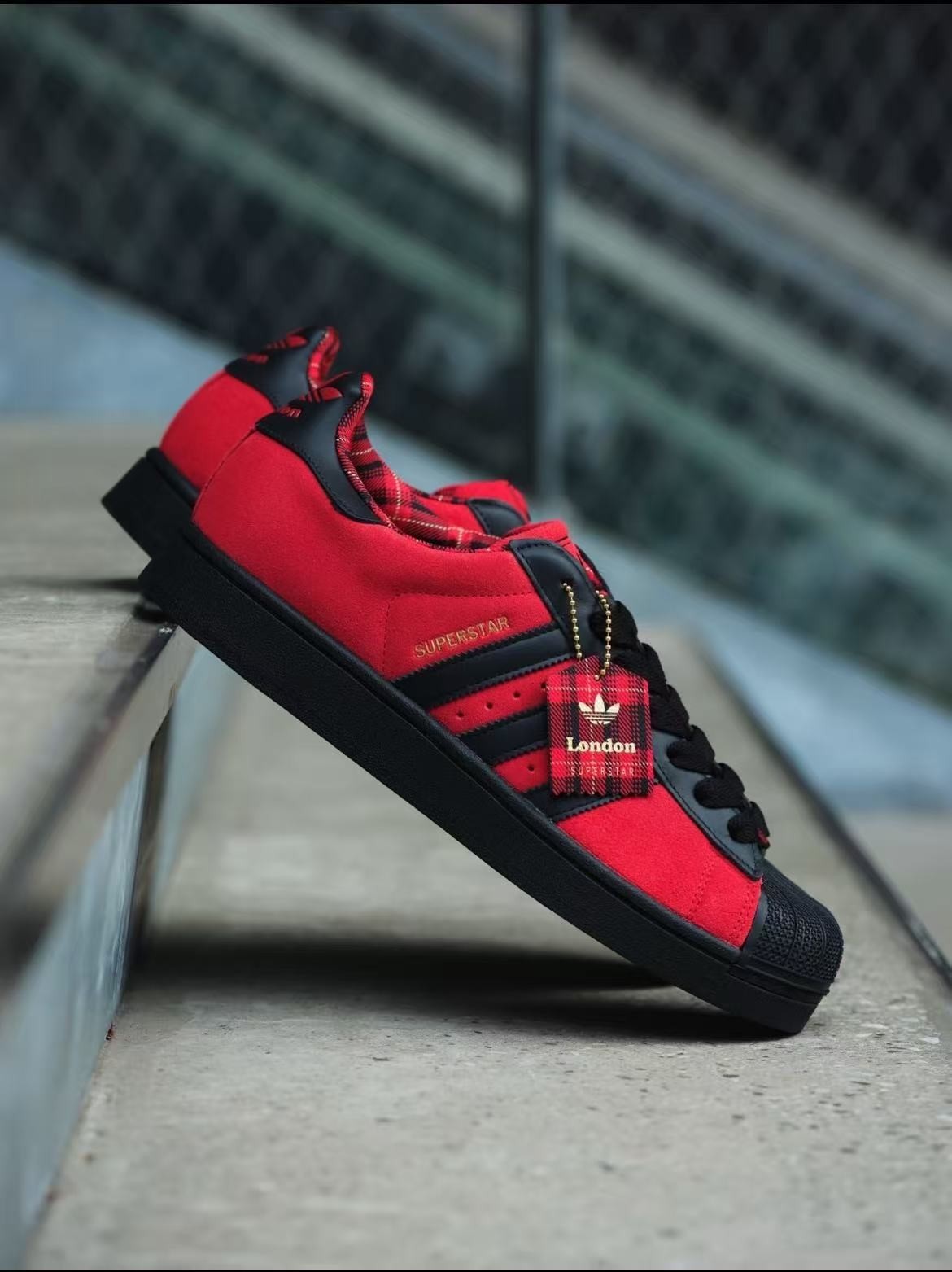 Adidas Superstar II London Scarlet Black Gold JQ3224