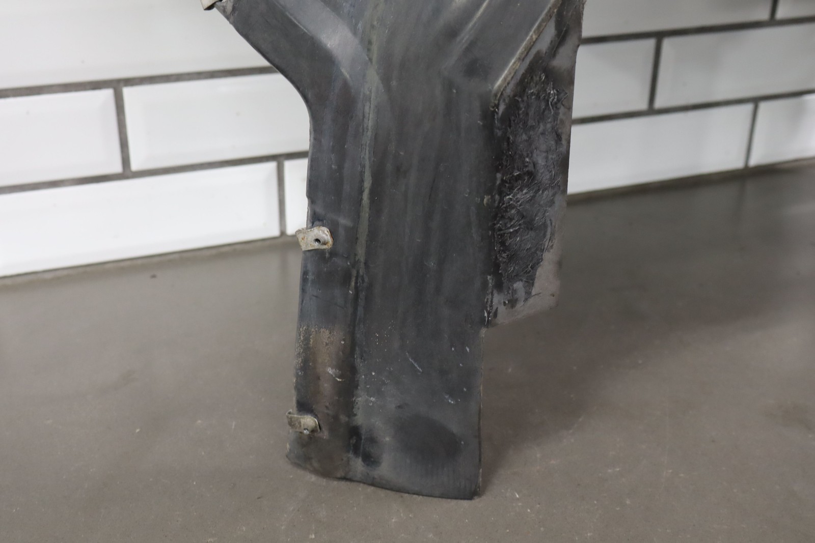 1997-2004 C5 Corvette Left Driver Front Inner Fender Structure *Damaged*