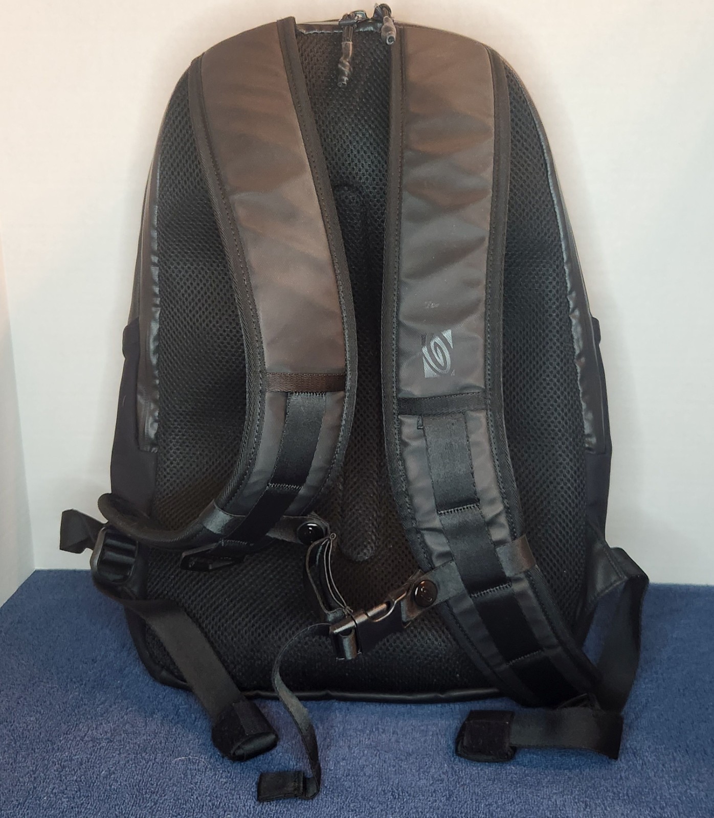 Black TIMBUK2 Backpack Especial Shadow Pack, TSF19