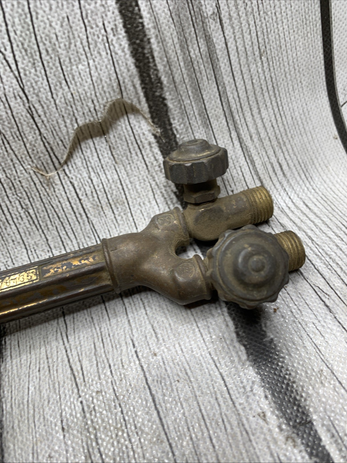 Victor J100c Welding Torch W/ tip And Flash Arrestors