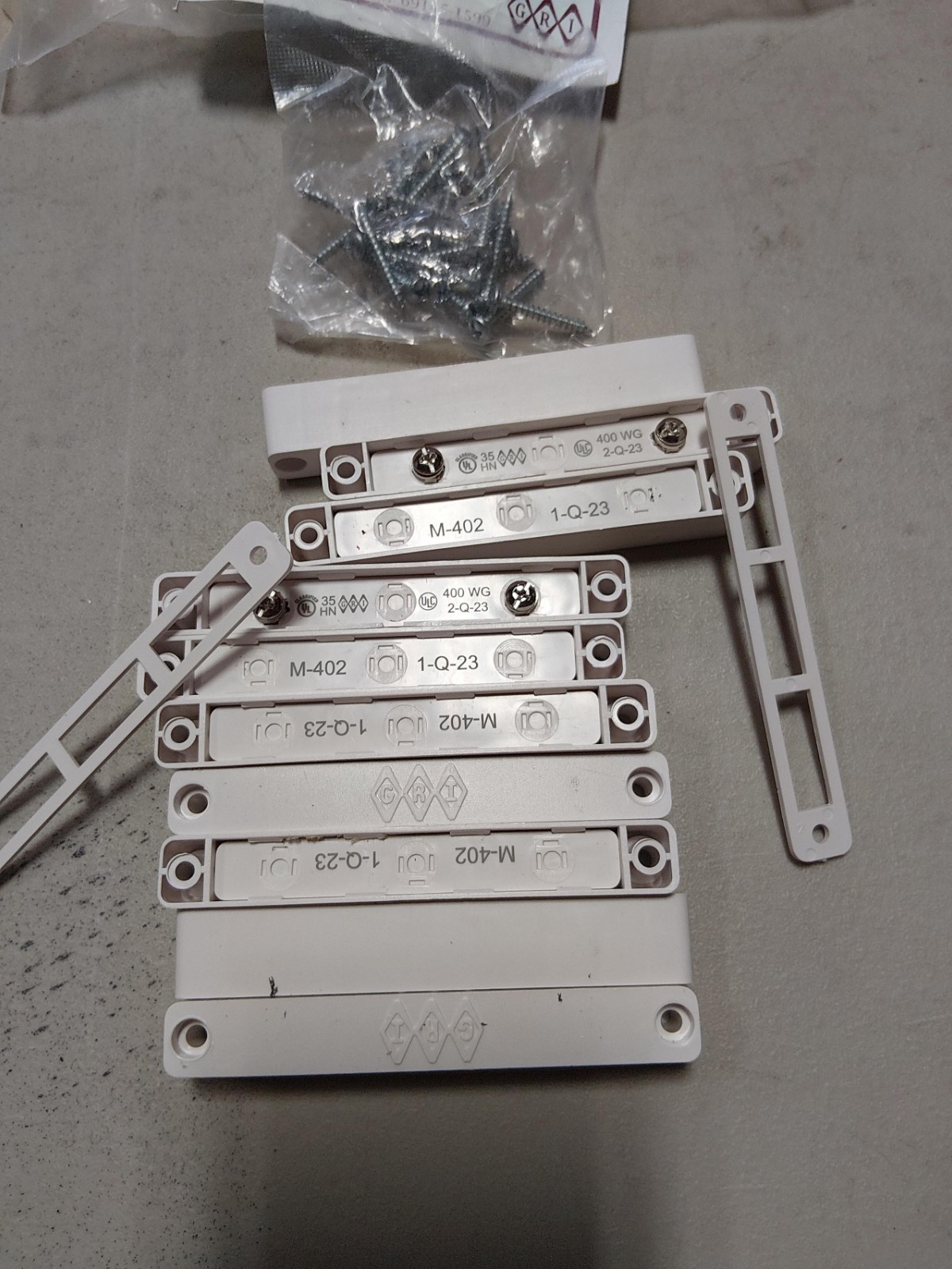 GRI 400WG 400 Series Industrial Surface Mount Switch (Open Bag)