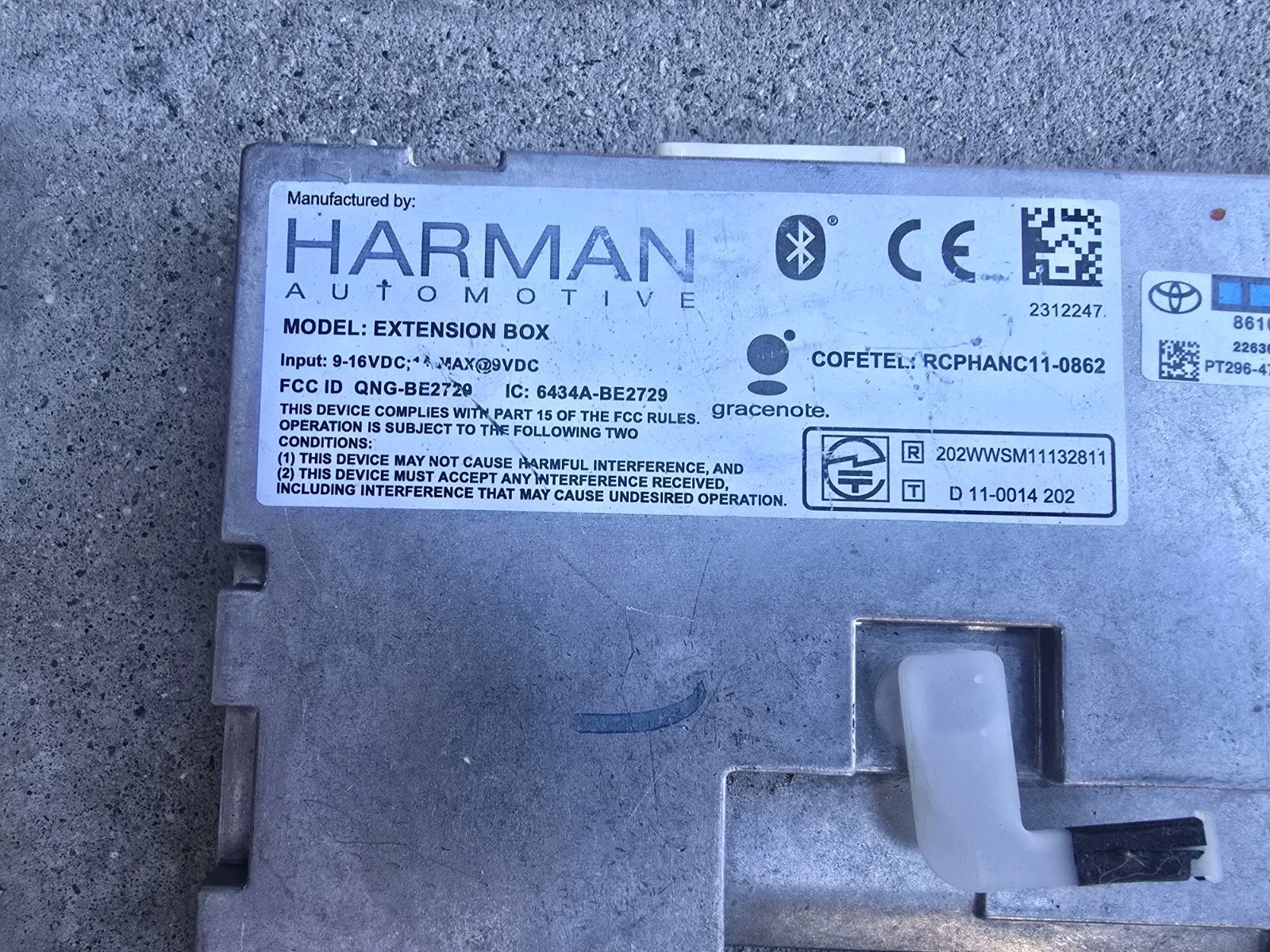 Toyota OEM Harman Kardon lot of (06) 86100-YY050 & YY060 GPS Extension Boxes