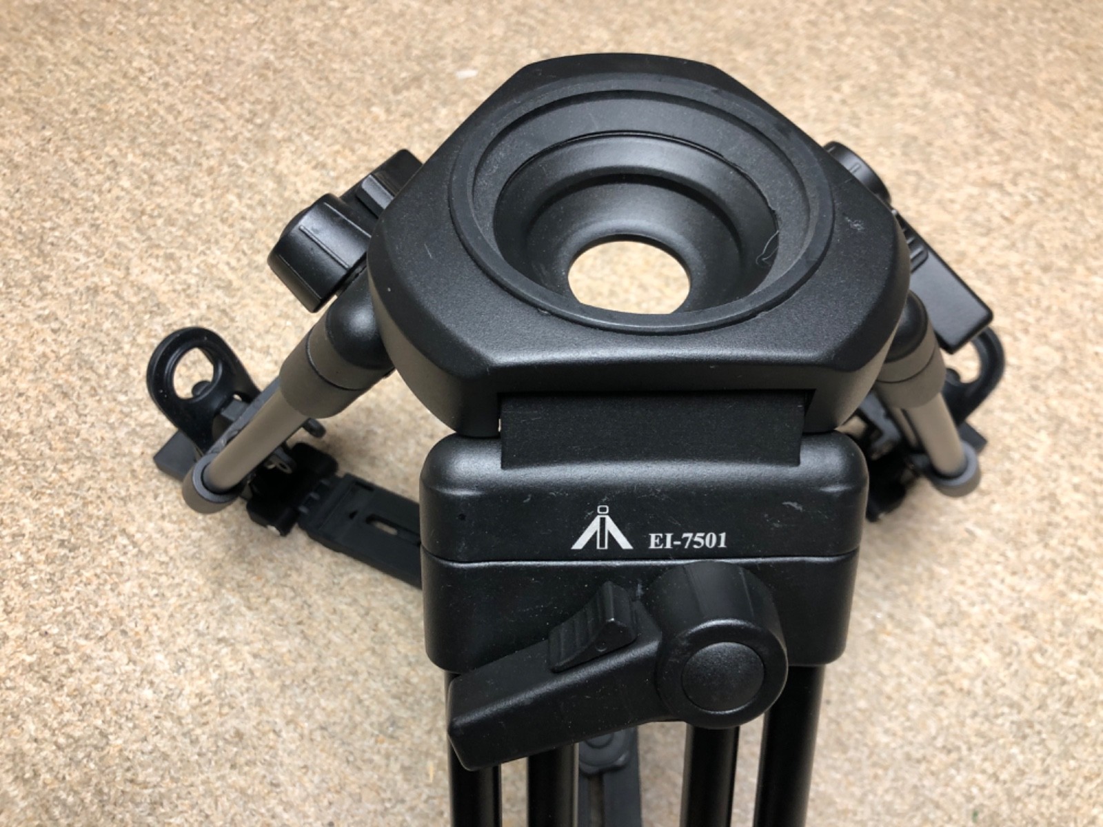 E-Image EI-7501, Baby sticks tripod