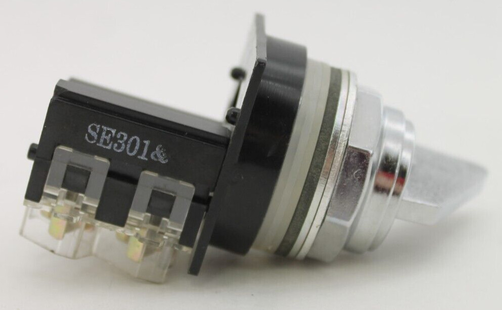 GE CR104P Contact Block with Silver Selector Switch