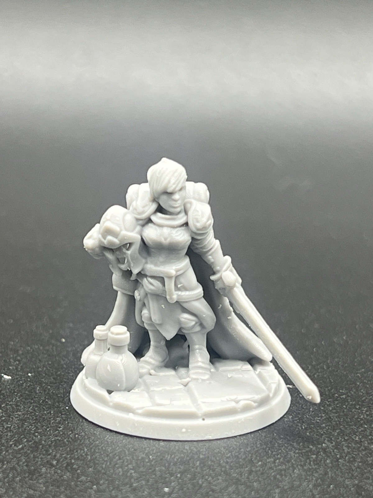 Unpainted Halfling Female Paladin 25mm Base 3D Printed Resin DnD Fantasy Figurin