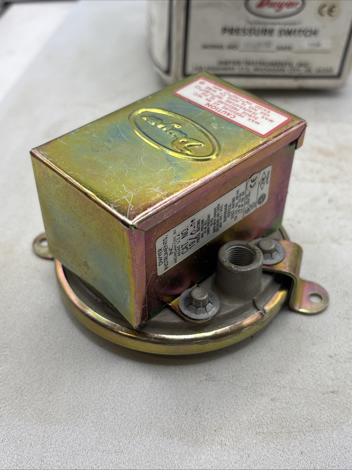 Dwyer 1910.00 Pressure Switch