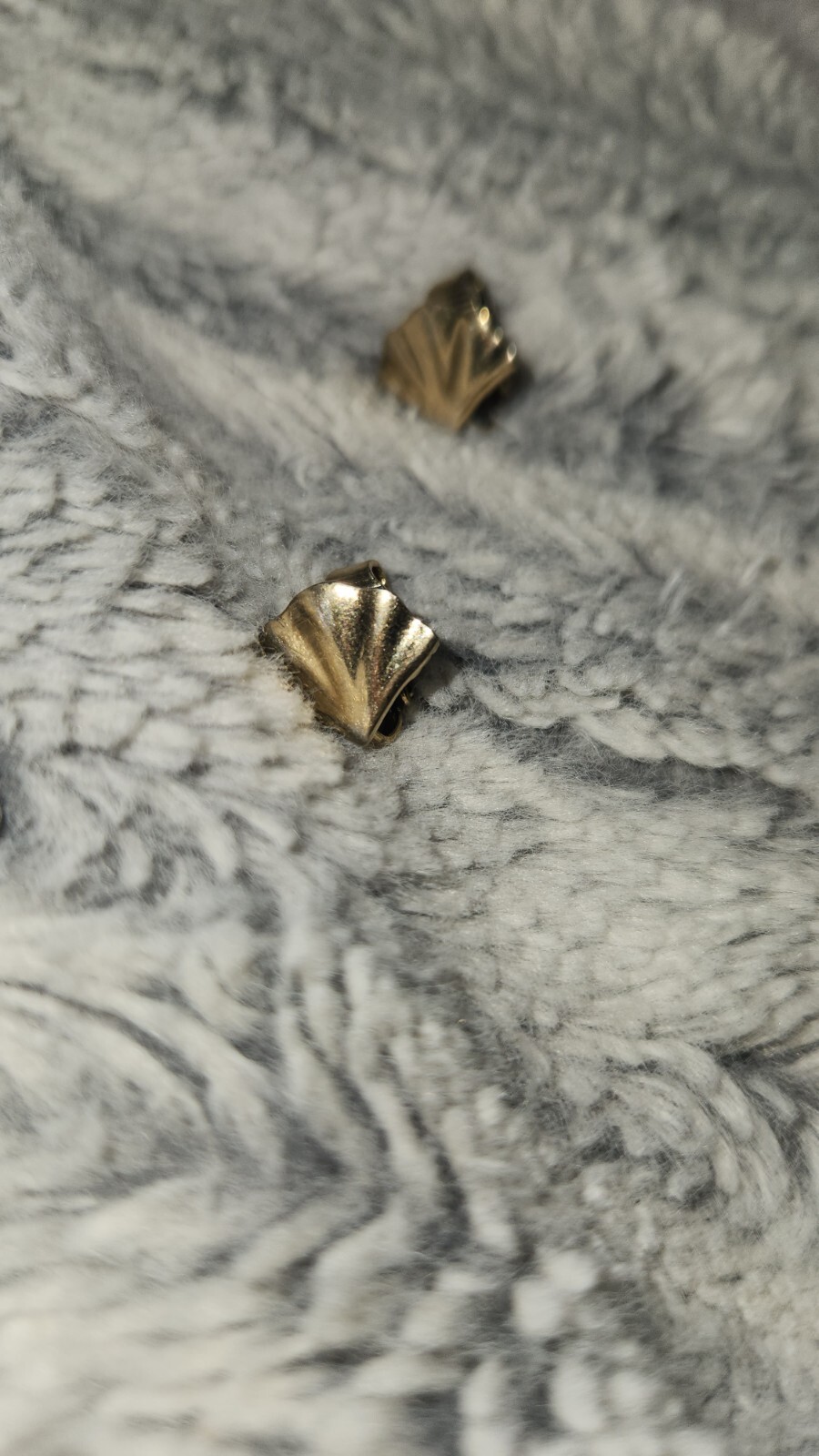 Small Earrings Vtg