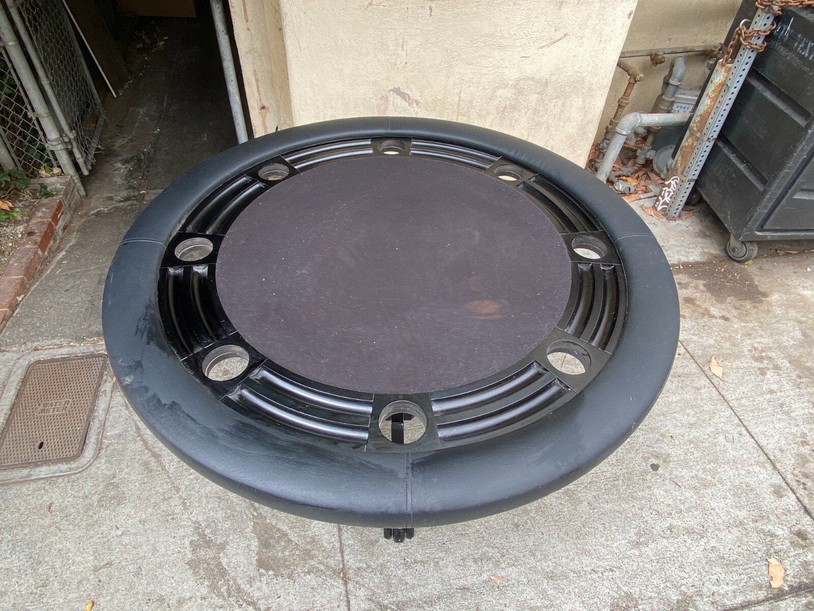 BBO Nighthawk 8-Person Poker Table