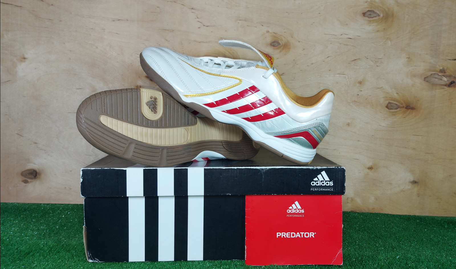 Adidas Predator Powerswerve IN White boots Cleats mens Football/Soccers