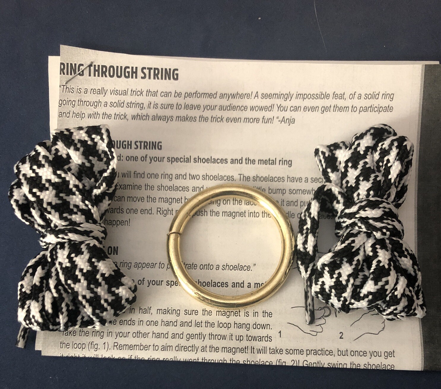 RING AND ROPE MAGIC TRICK Penetration Magnetic Shoelace Metal Pocket Close Up