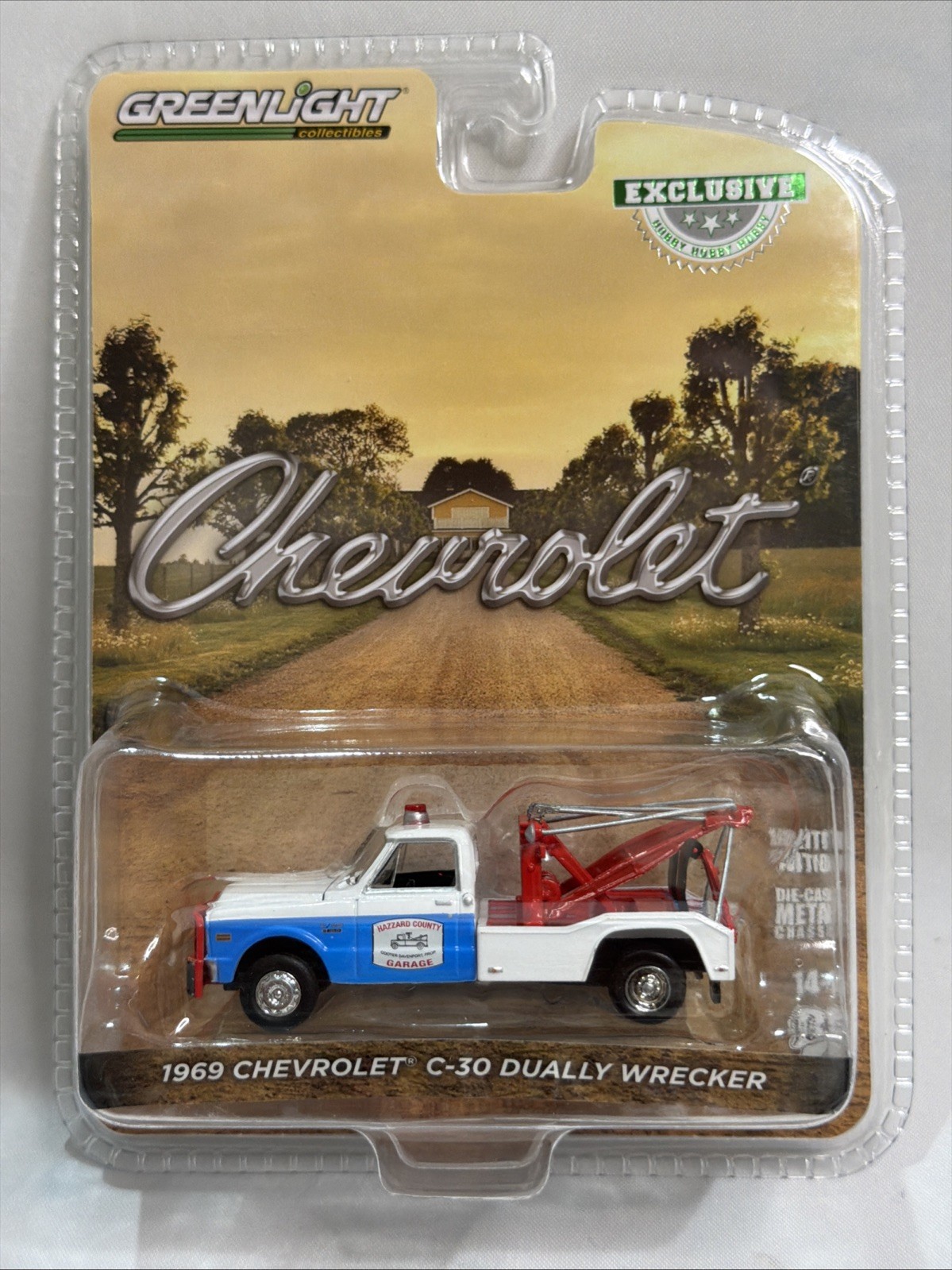 Greenlight Hobby Exclusive 1969 Chevrolet C-30 Dually Wrecker Hazzard County