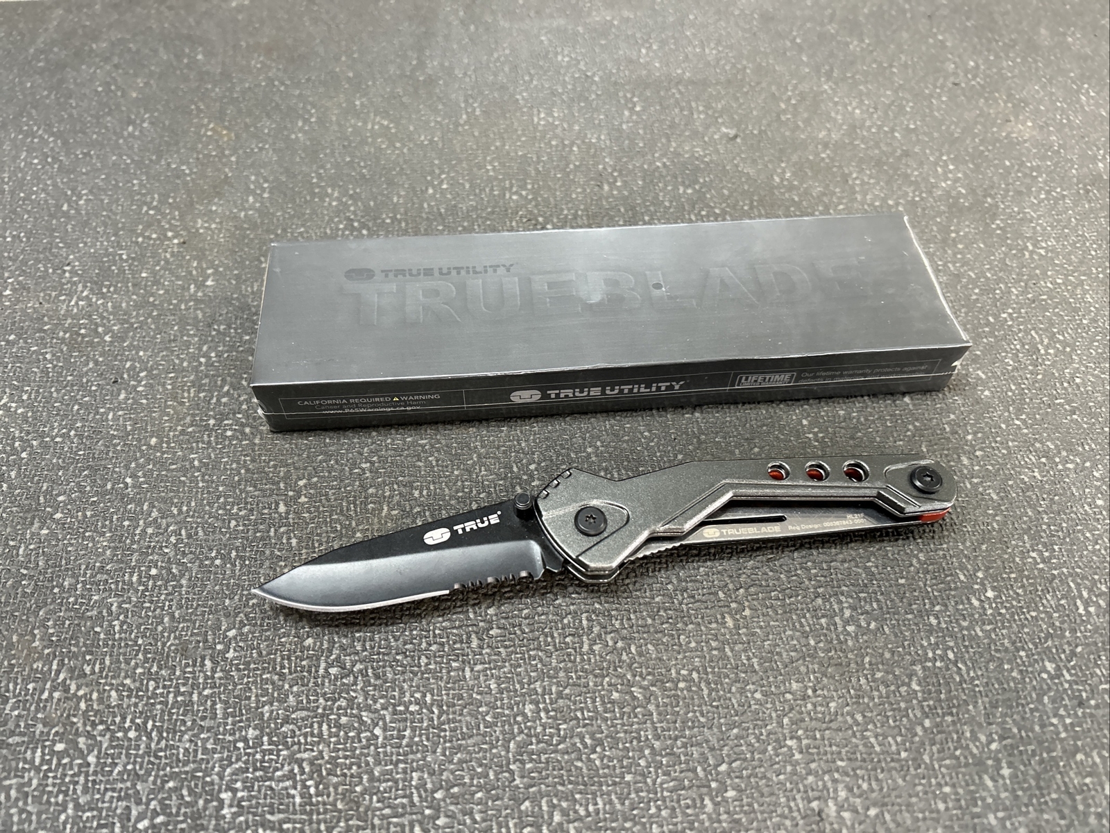 TRUE Utility TU6871 TRUEBLADE Lightweight Everyday Carry Pocket Knife New