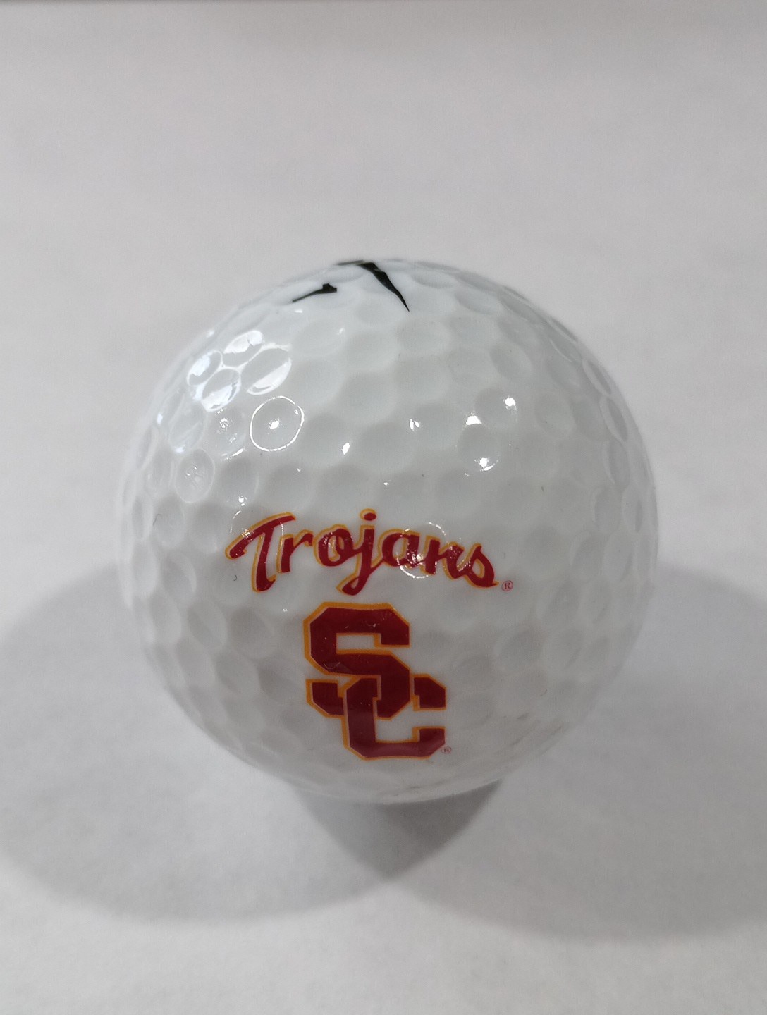 TROJANS SC UNIVERSITY LOGO GOLF BALL GREAT FOR ANY VINTAGE COLLECTION!
