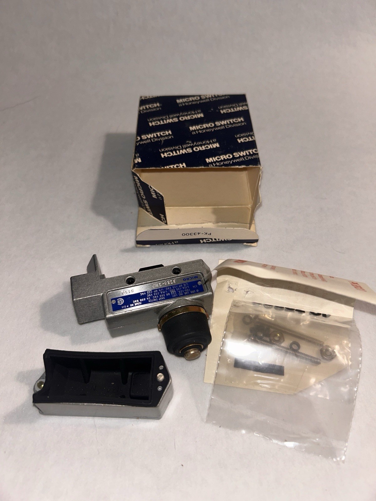 HONEYWELL MICRO SWITCH-BZE6-2RN