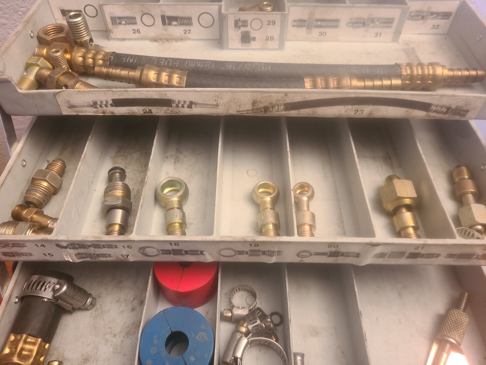 CHAMPION Fuel System Tune-Up Accessory Kit incomplete