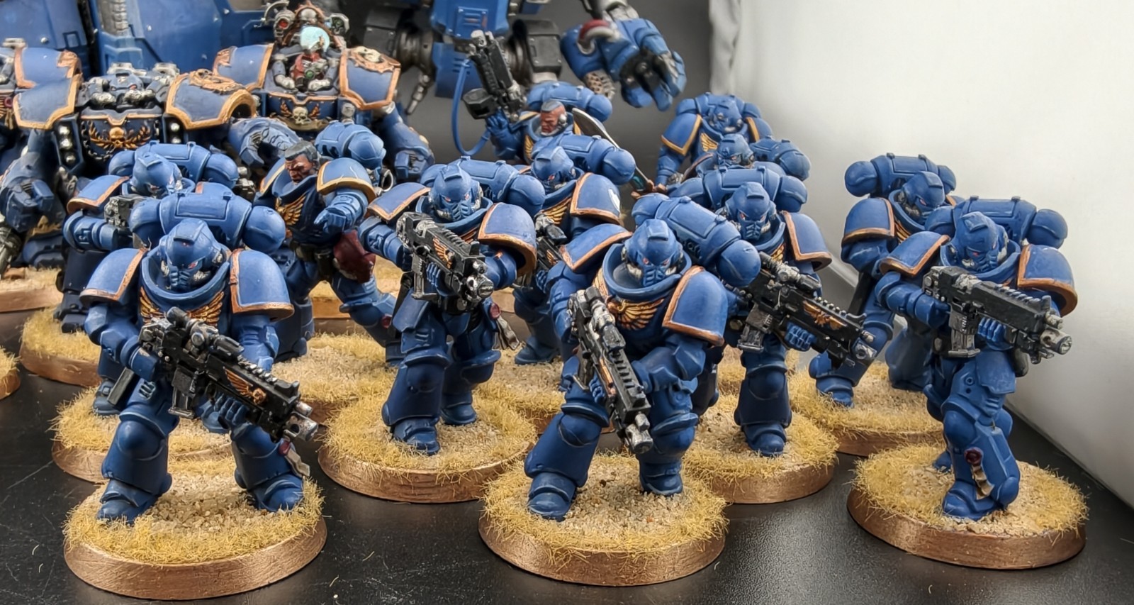 BATTLE READY! Warhammer 40K Ultramarines Space Marines Army