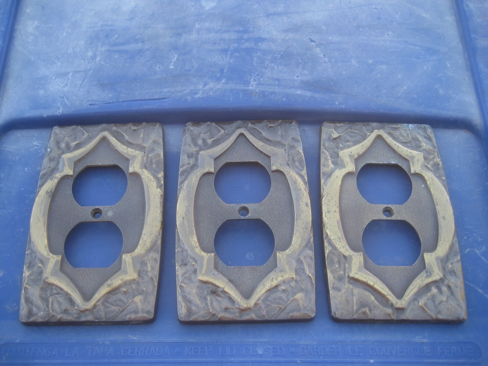 Vintage 1-Gang ** AMEROCK ** Brass Metal Duplex Outlet Wall Plate Lot of 3 USA