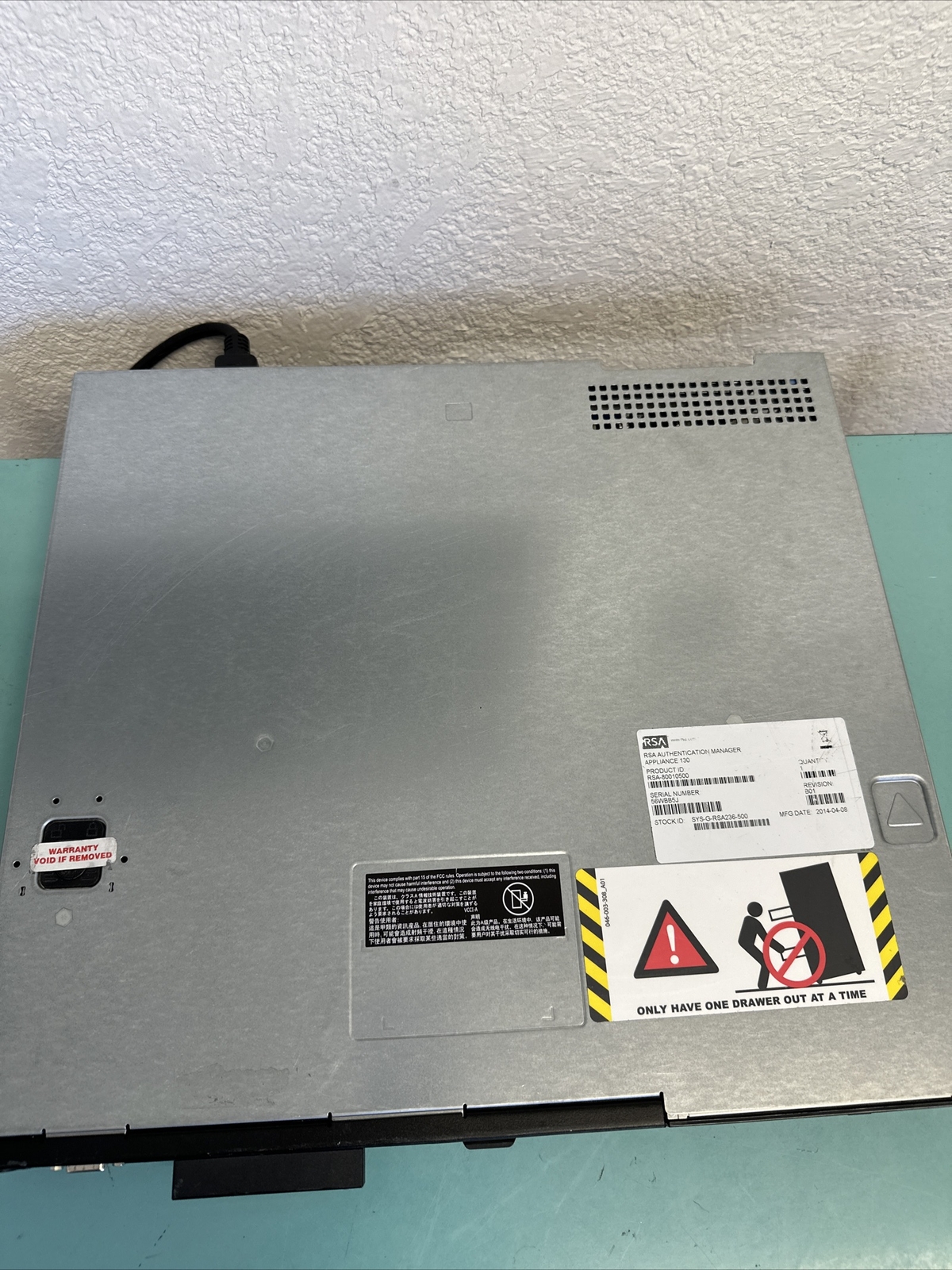 RSA-80010500 SecurID 130 Authentication Appliance Server - OS 8.2.1.0.0 Booted