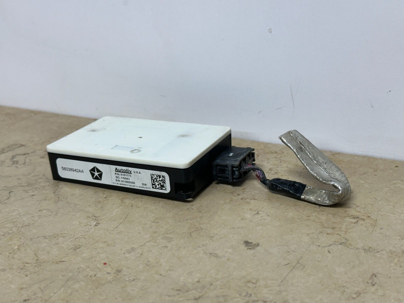 2011-2013 Chrysler Jeep Dodge Blind Spot Detection Sensor Module 56038942AA OEM