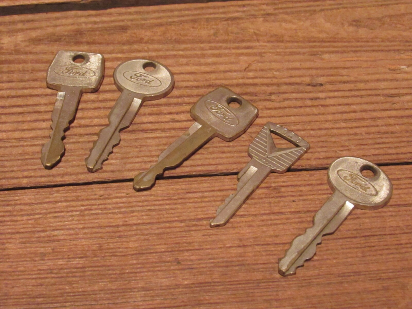 Vintage LOT Ford Car Automobile Ignition Keys