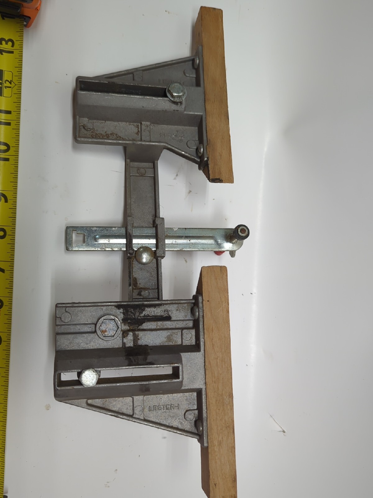 Lester-1 Table Saw Guide 29L-255