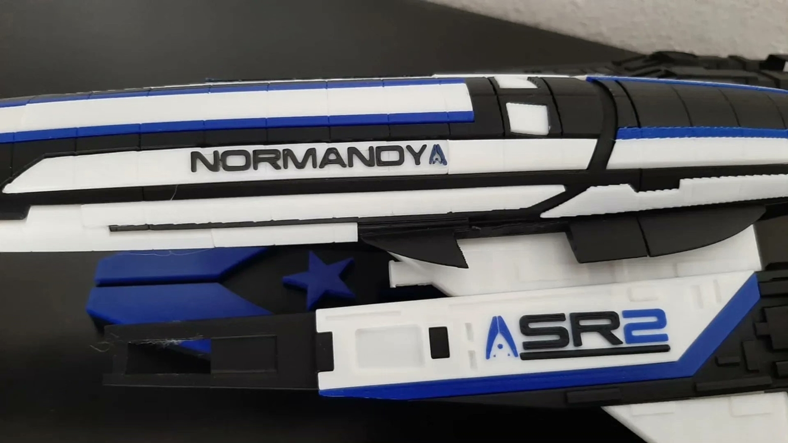NEW MASS EFFECT SSV Normandy SR2 Spaceship Painted 3D Print Assembly Model