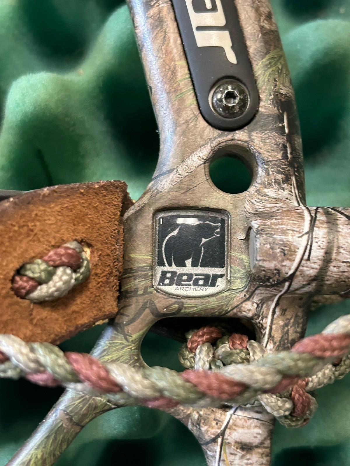 bear archery compound bow Cruzer