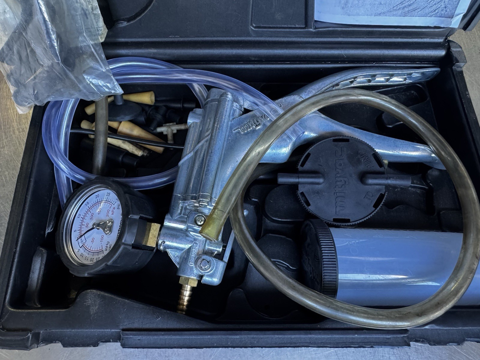 Mityvac 04000 Silverline Automotive Vacuum Pressure Test Kit