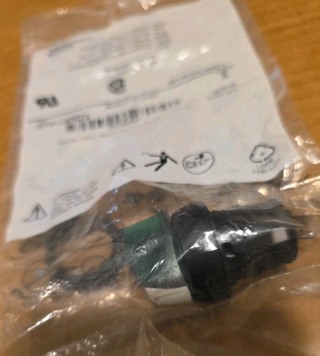 SPRECHER & SCHUH D7P-LSM23 Green Illiluminated 2 Position Selector Switch