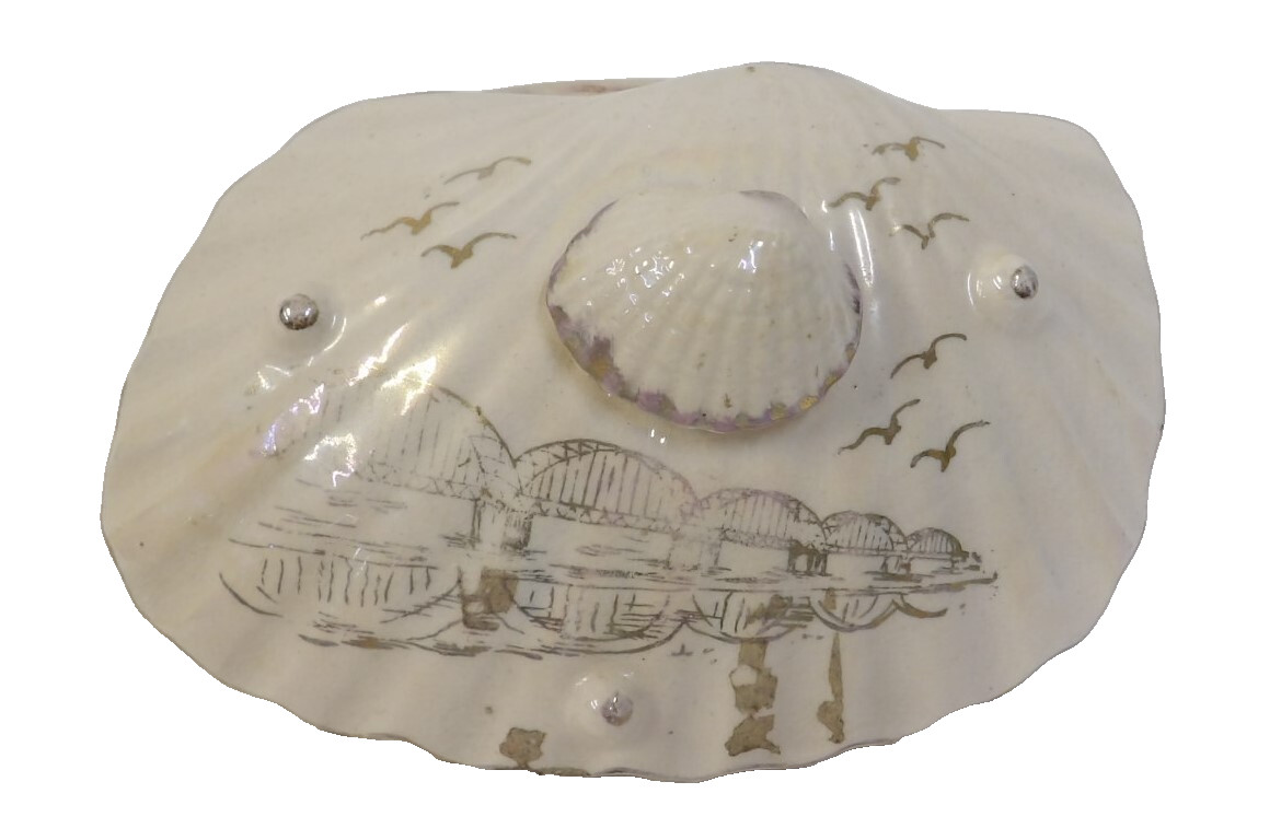 Vintage Shell Shaped Lidded Box - Bridge Ship Seagulls